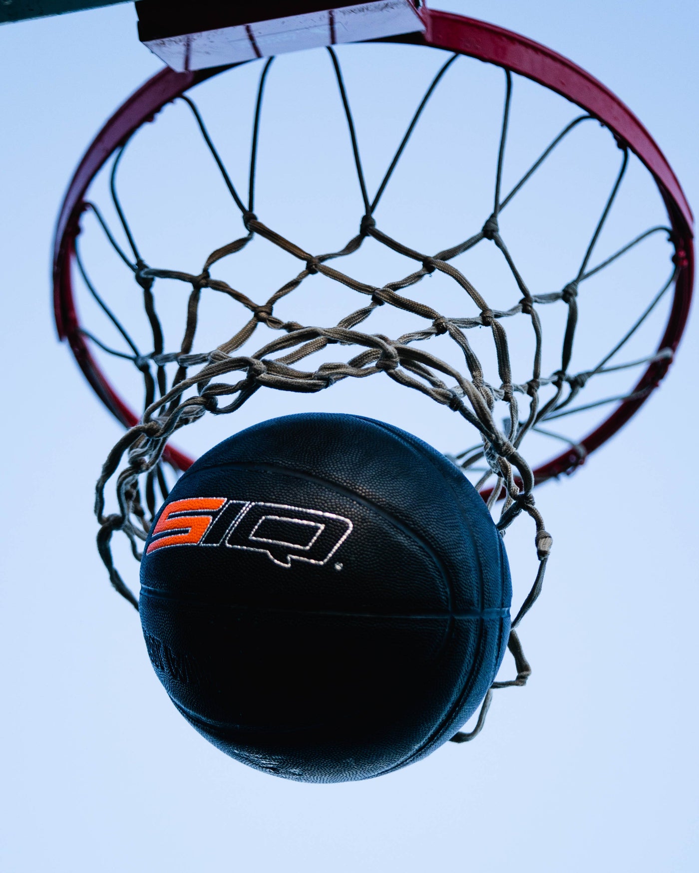 SIQ Men's Outdoor Smart Basketball